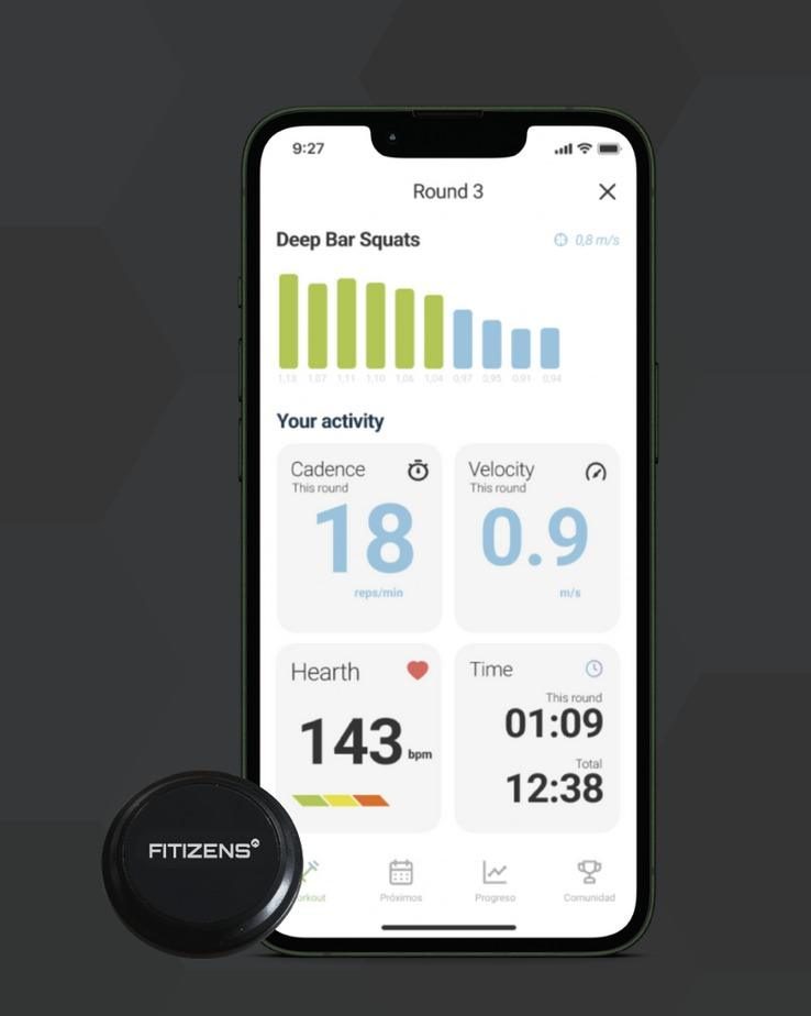 Fitizens app and sensor displaying strength training cadence, movement velocity and heart rate